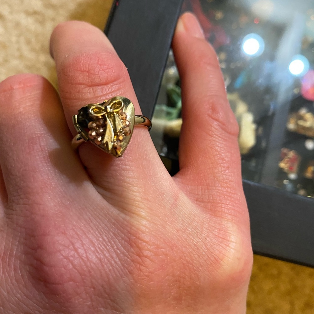 Brass Heart Locket Rings - Picture 5 of 8